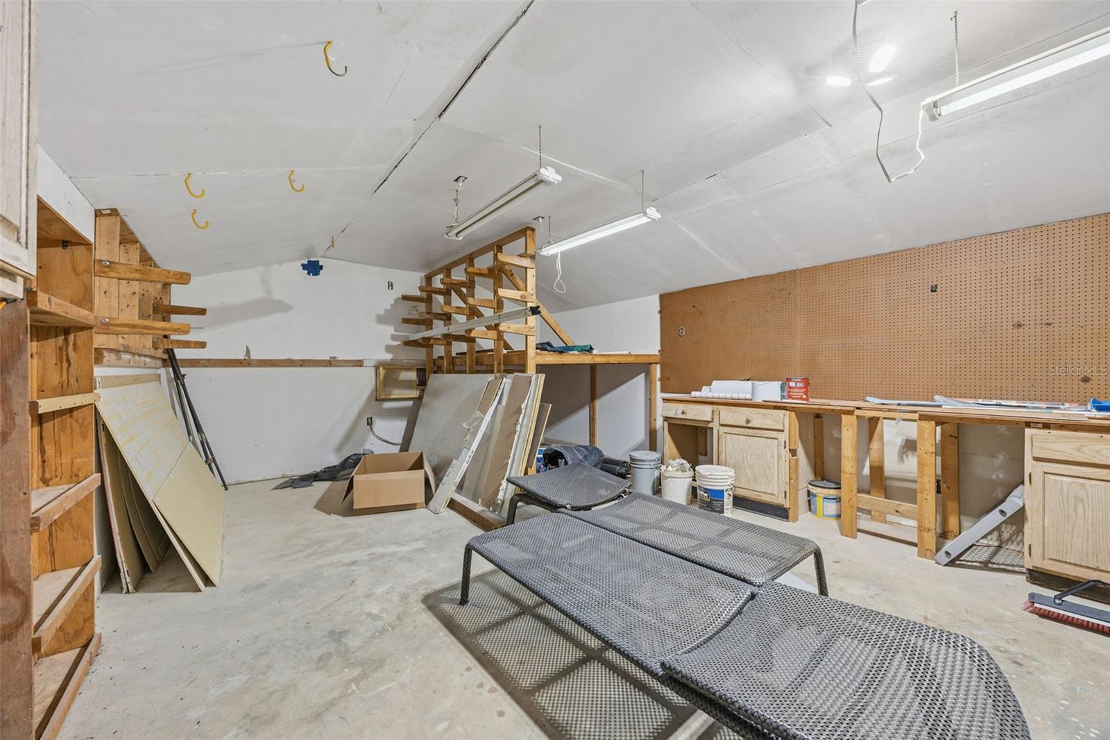 DELTONA LAKES UNIT 07 - Residential