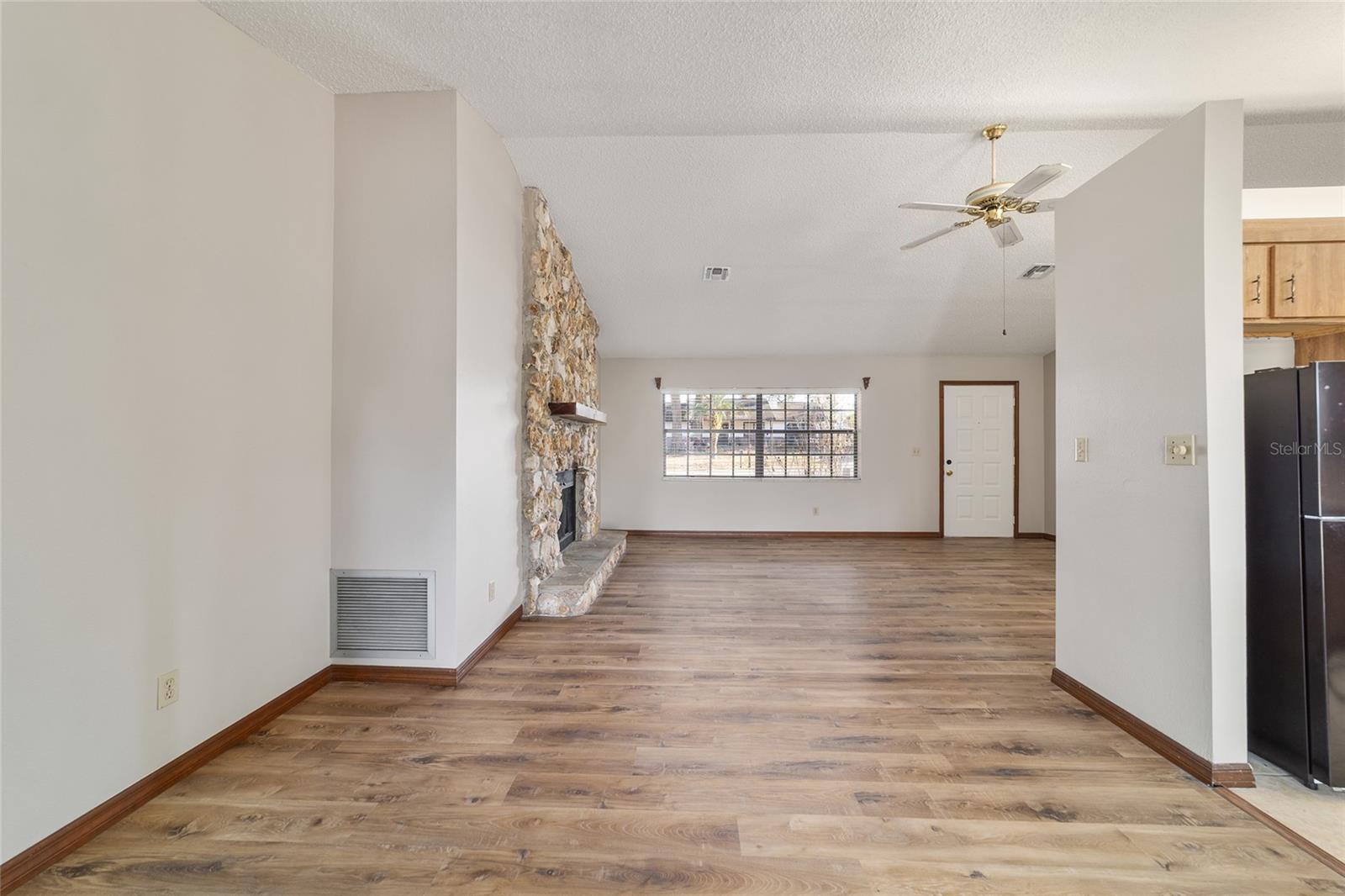 COUNTRYSIDE ESTATE - Residential