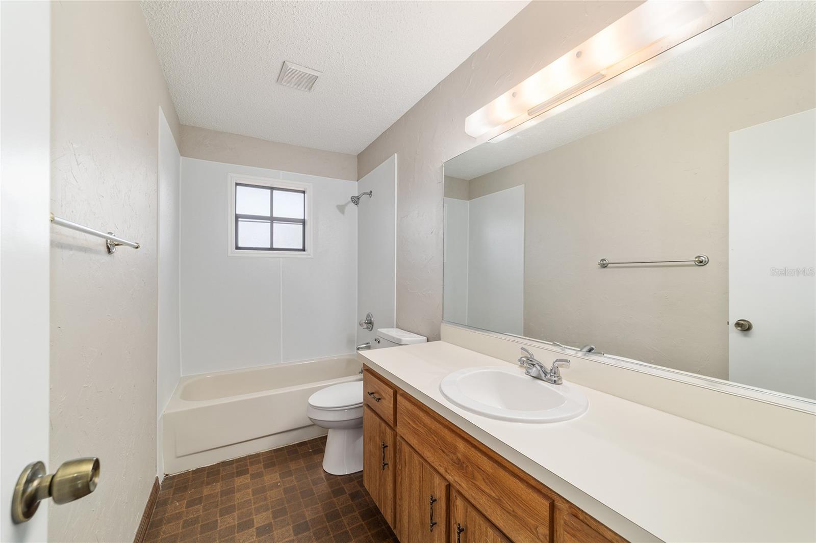 COUNTRYSIDE ESTATE - Residential