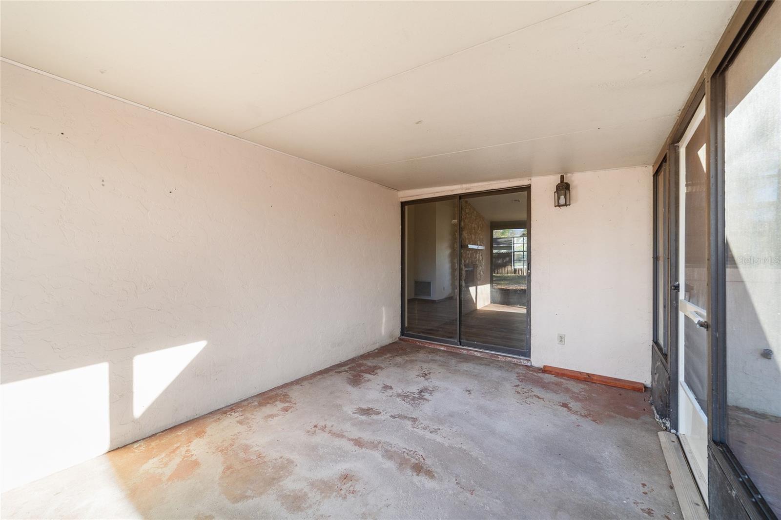 COUNTRYSIDE ESTATE - Residential