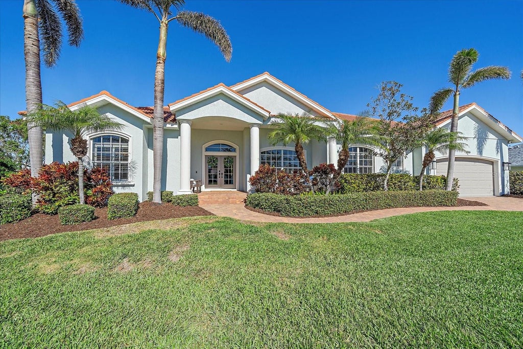 Photo of 366 S Creek Court, Osprey, FL 34229 (MLS # A4708943)