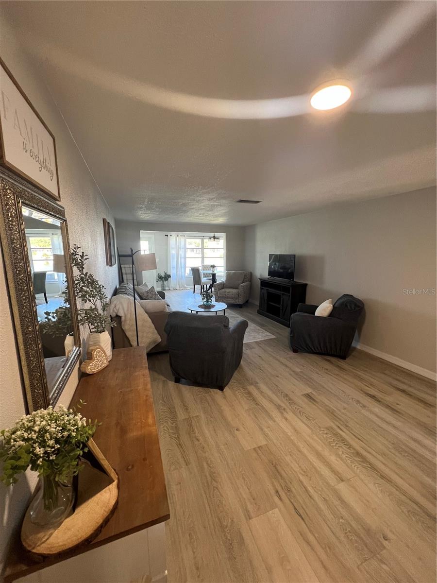 GARDENS BEACON SQUARE - Residential