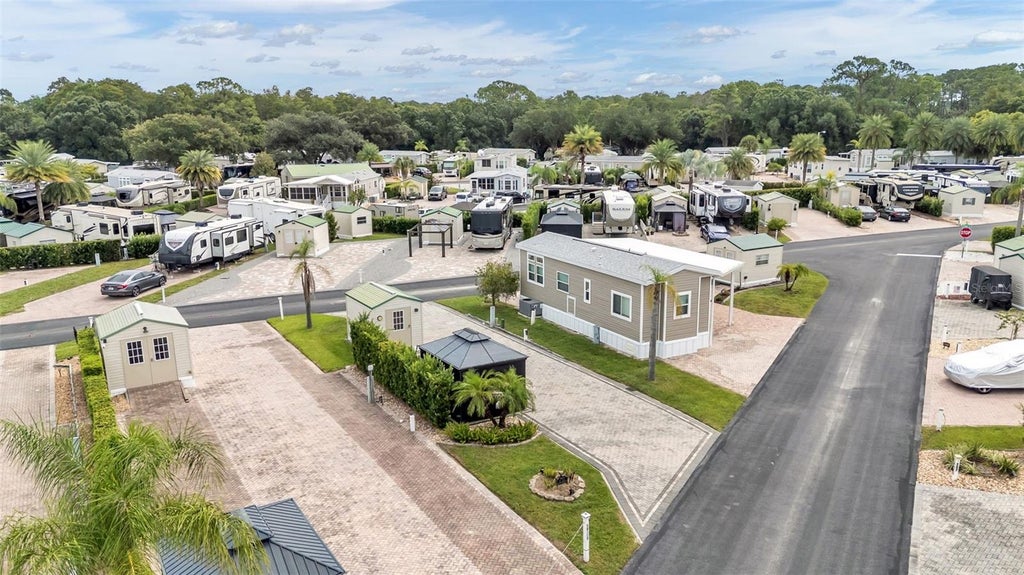 Photo of 16409 Bay Street #116, Clermont, FL 34714 (MLS # L4965476)