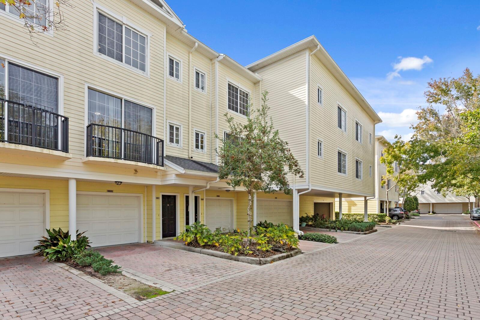 ARLINGTON PARK CONDO - Residential