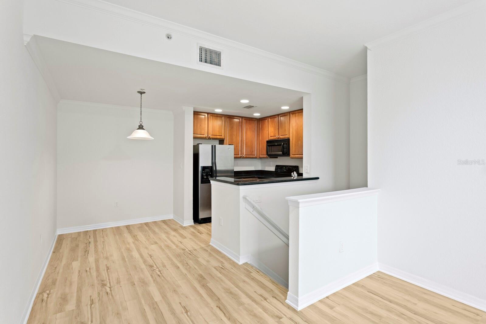 ARLINGTON PARK CONDO - Residential