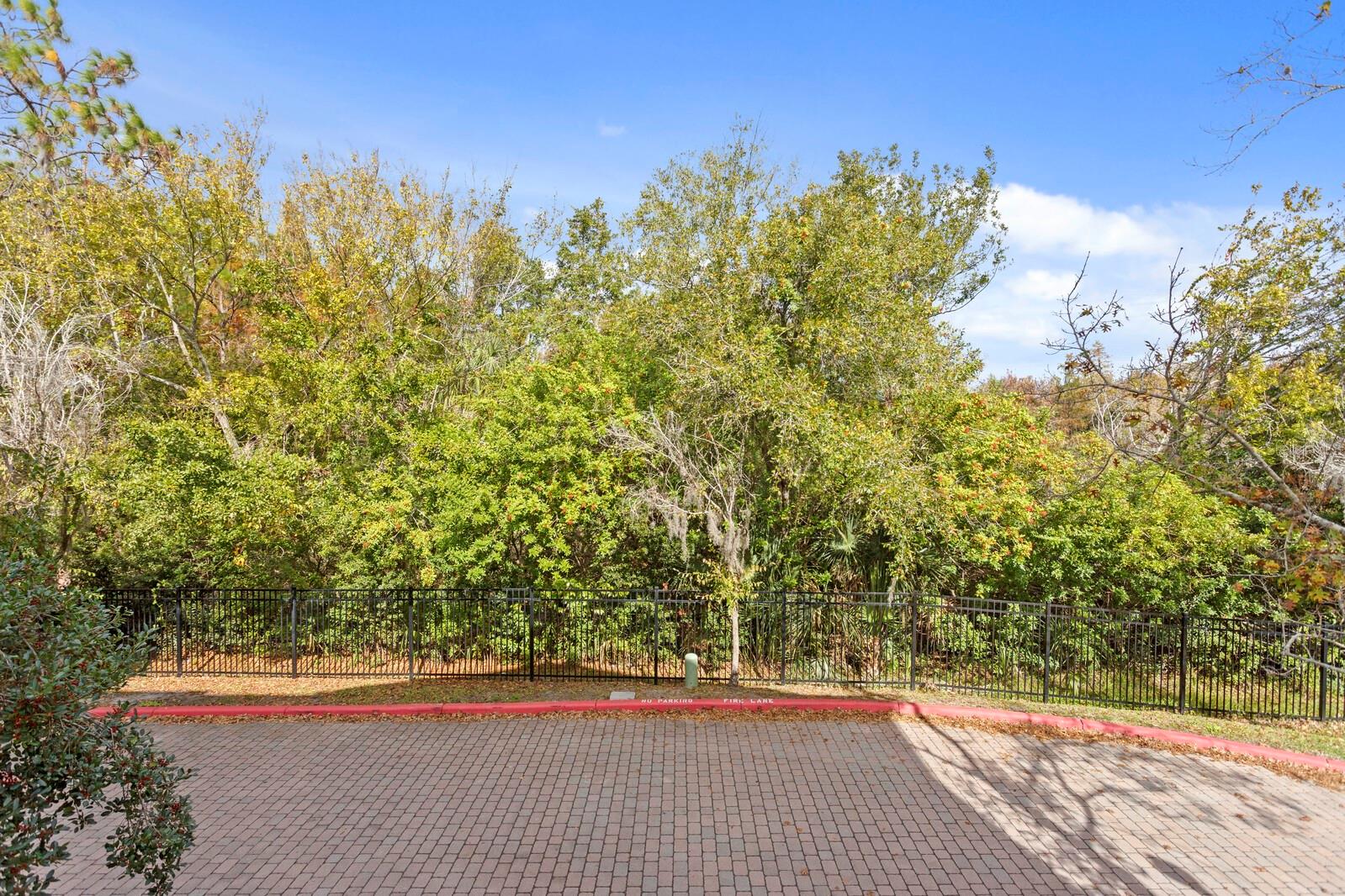 ARLINGTON PARK CONDO - Residential