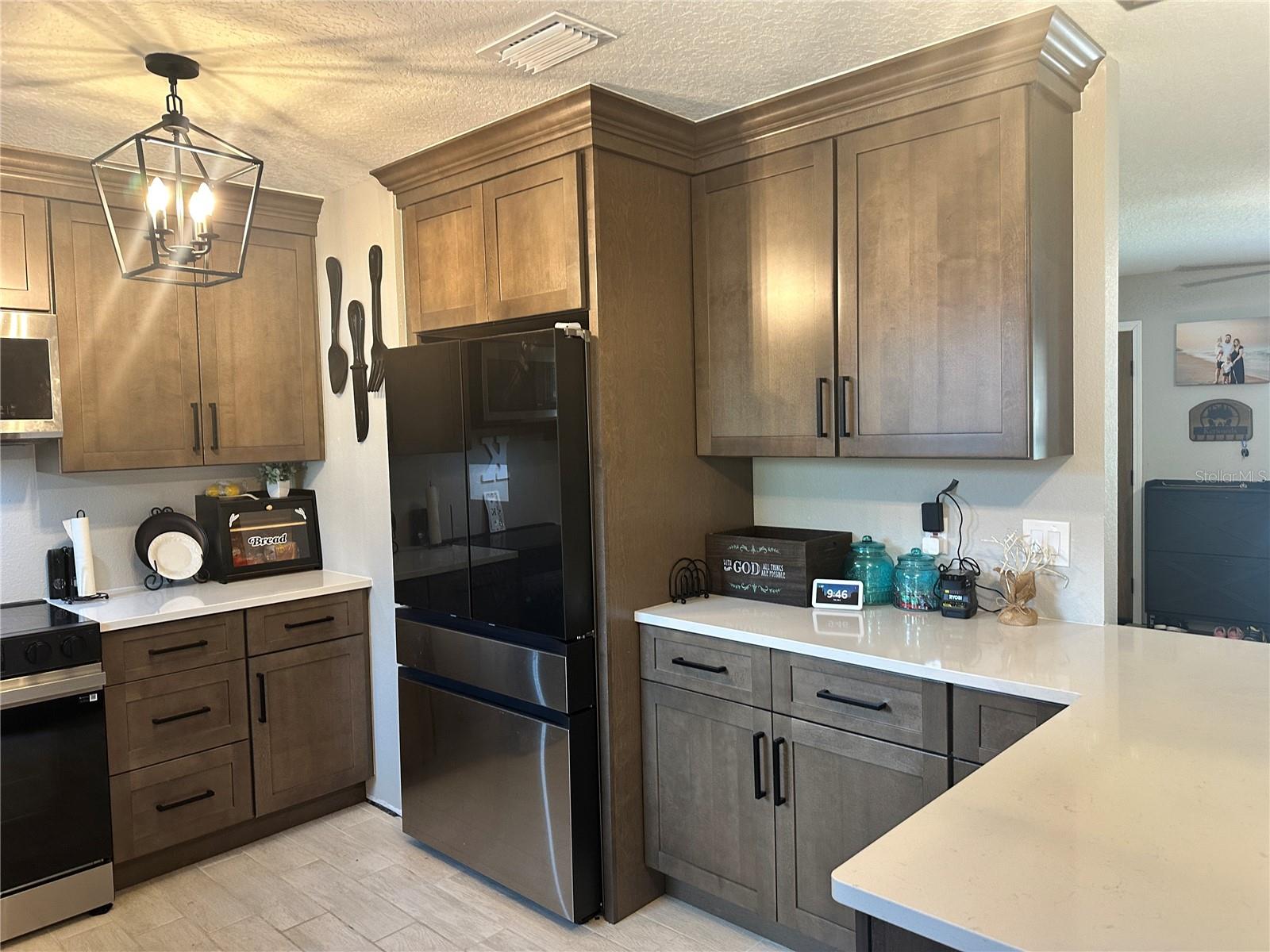 SPANISH MISSION HEIGHTS #4 - Residential