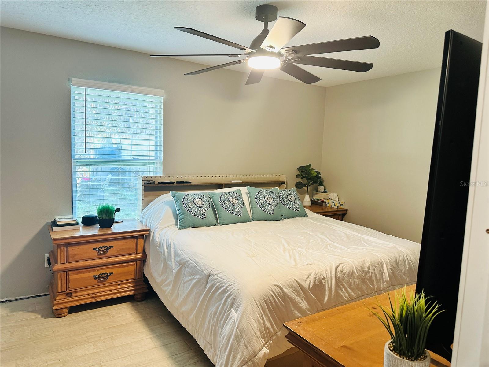 SPANISH MISSION HEIGHTS #4 - Residential