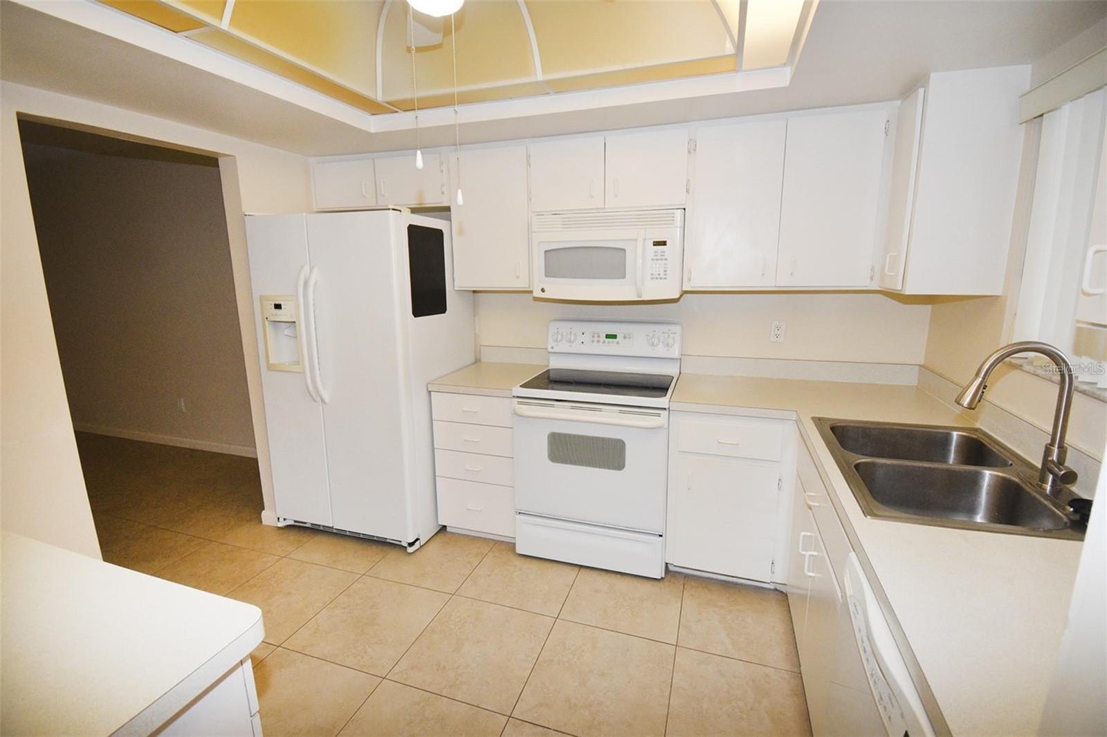GLEN OAKS RIDGE VILLAS 1 - Residential Lease