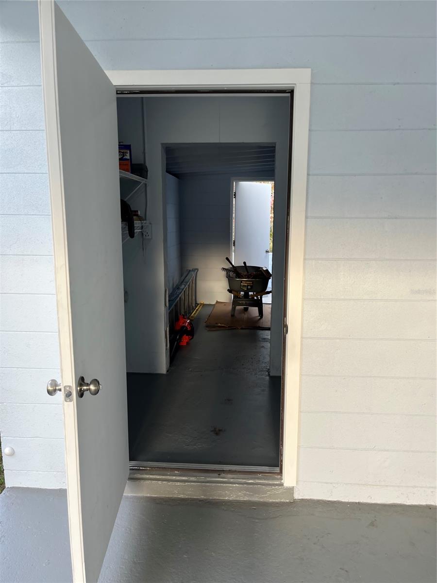 Pointer 01 - Residential