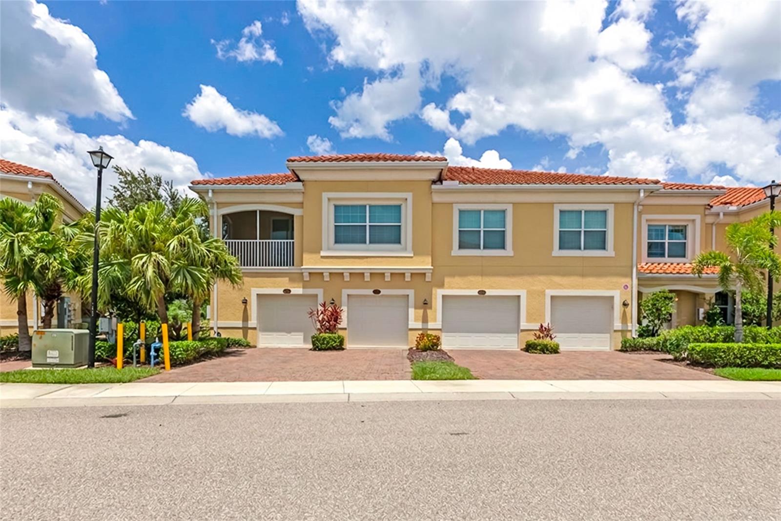 BAY STREET VILLAGE - Residential