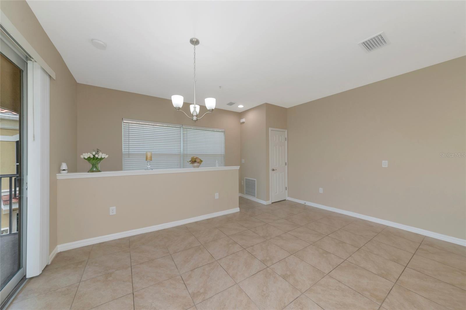 4296 EXPEDITION WAY 104
