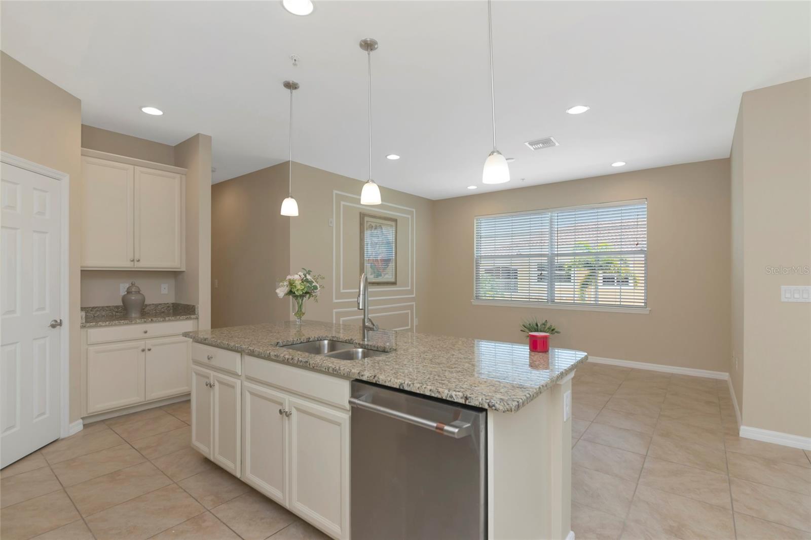 BAY STREET VILLAGE - Residential