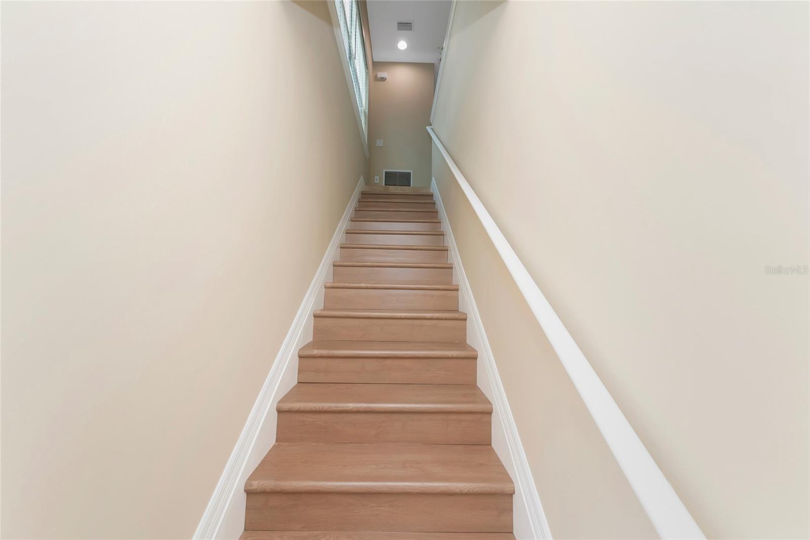 4296 EXPEDITION WAY 104