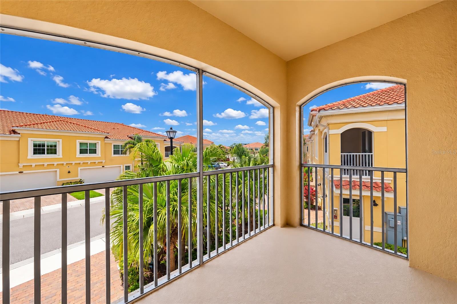 BAY STREET VILLAGE - Residential