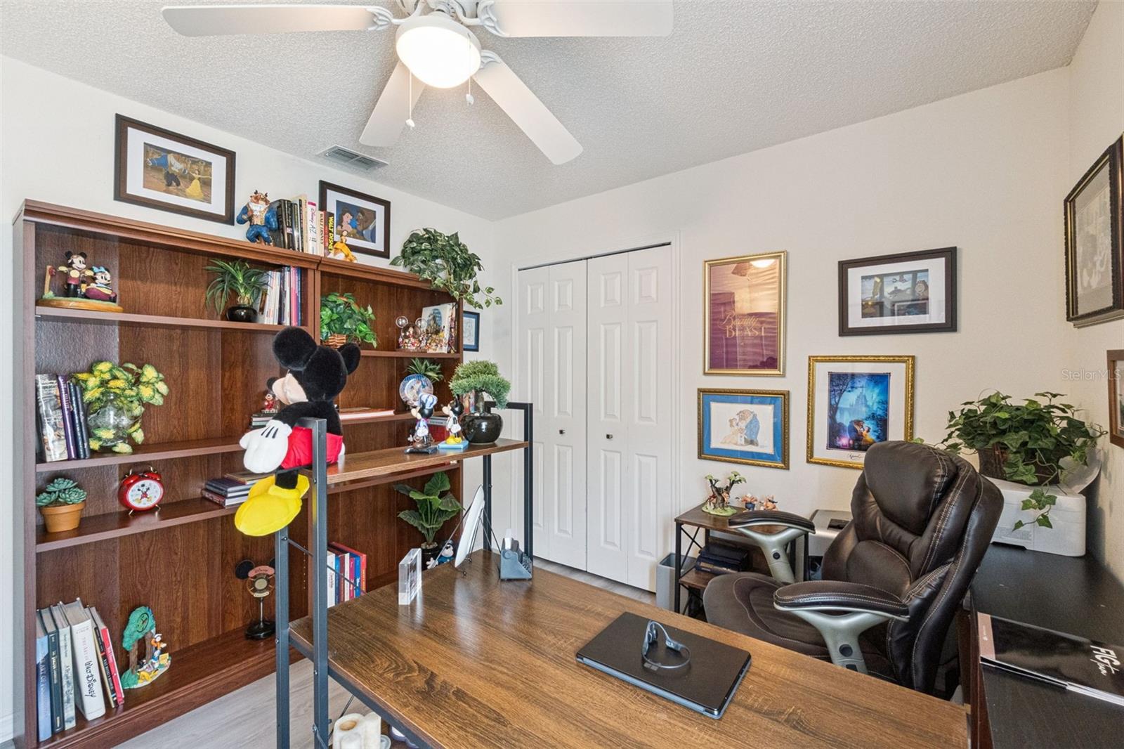 RIDGEWOOD POINTE - Residential