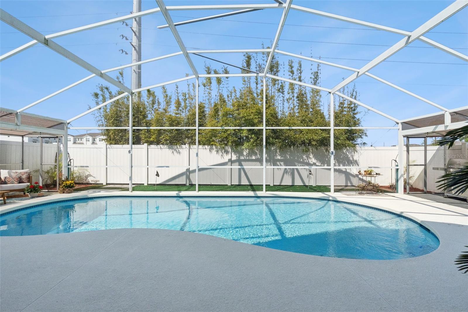 RIDGEWOOD POINTE - Residential