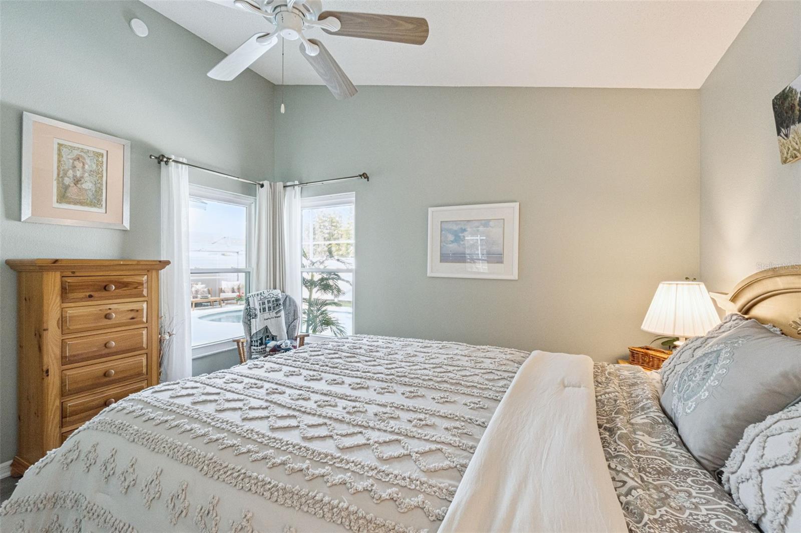 RIDGEWOOD POINTE - Residential