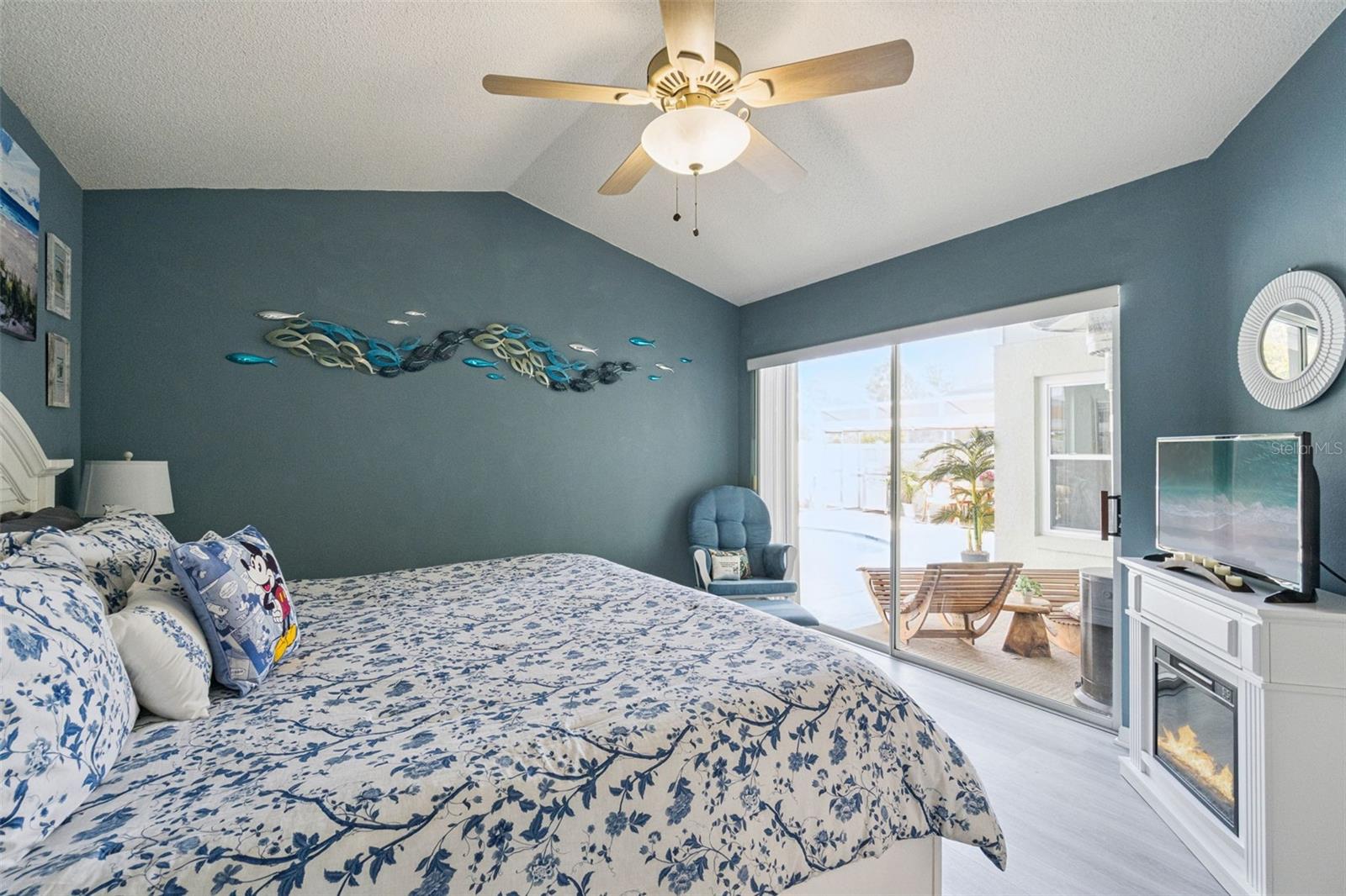 RIDGEWOOD POINTE - Residential