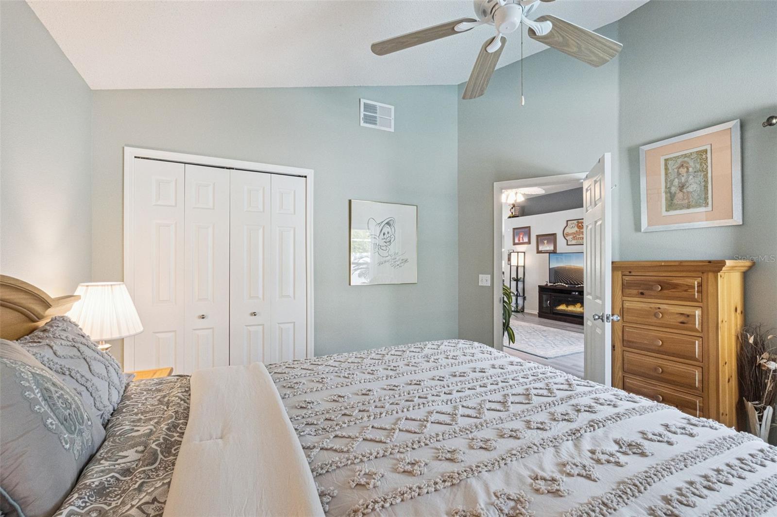 RIDGEWOOD POINTE - Residential