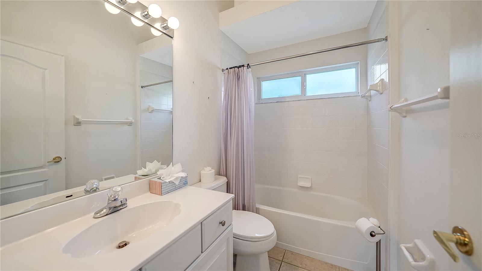 RIVENDELL UNIT 3-B  THE WOODLANDS - Residential