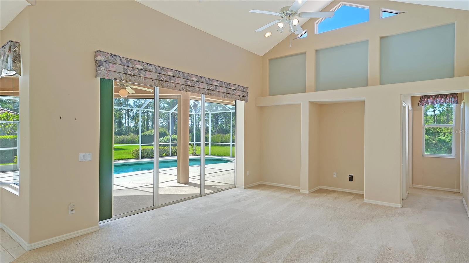 RIVENDELL UNIT 3-B  THE WOODLANDS - Residential