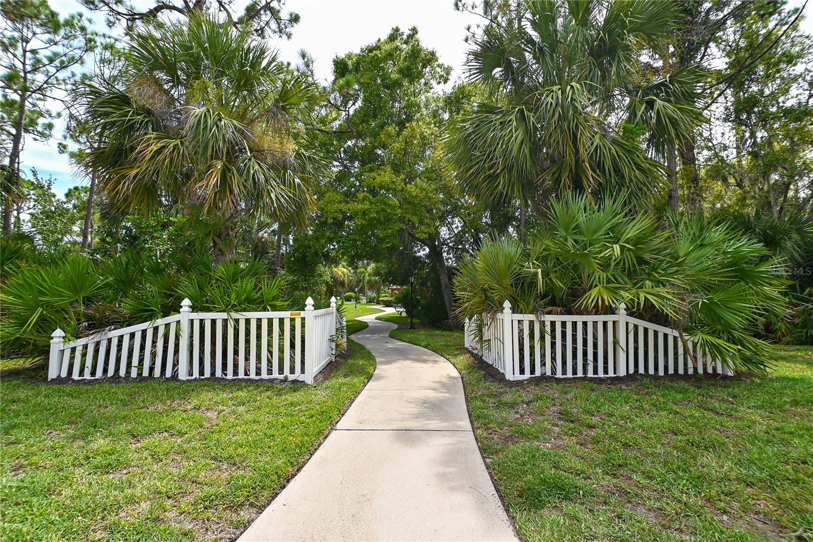 RIVENDELL UNIT 3-B  THE WOODLANDS - Residential