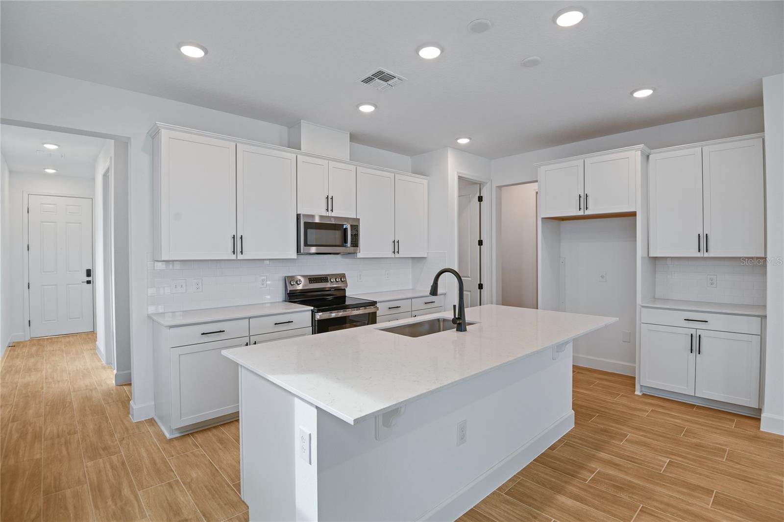 1675 CROOKED CREEK STREET