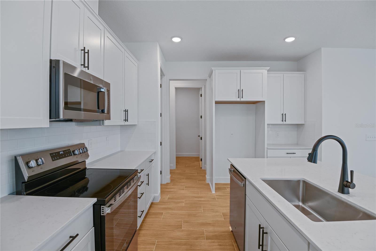 1675 CROOKED CREEK STREET