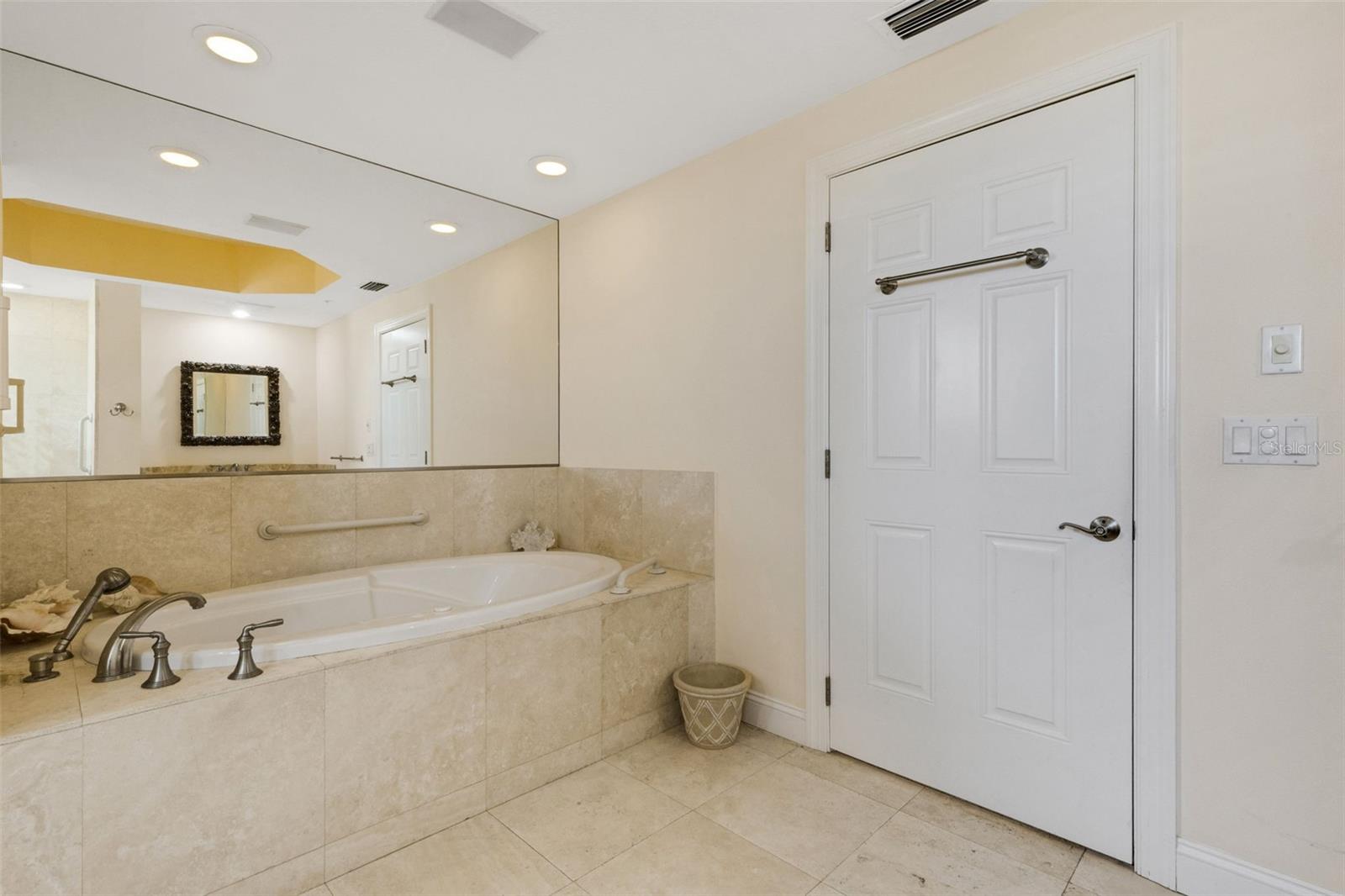 KANAYA - Residential