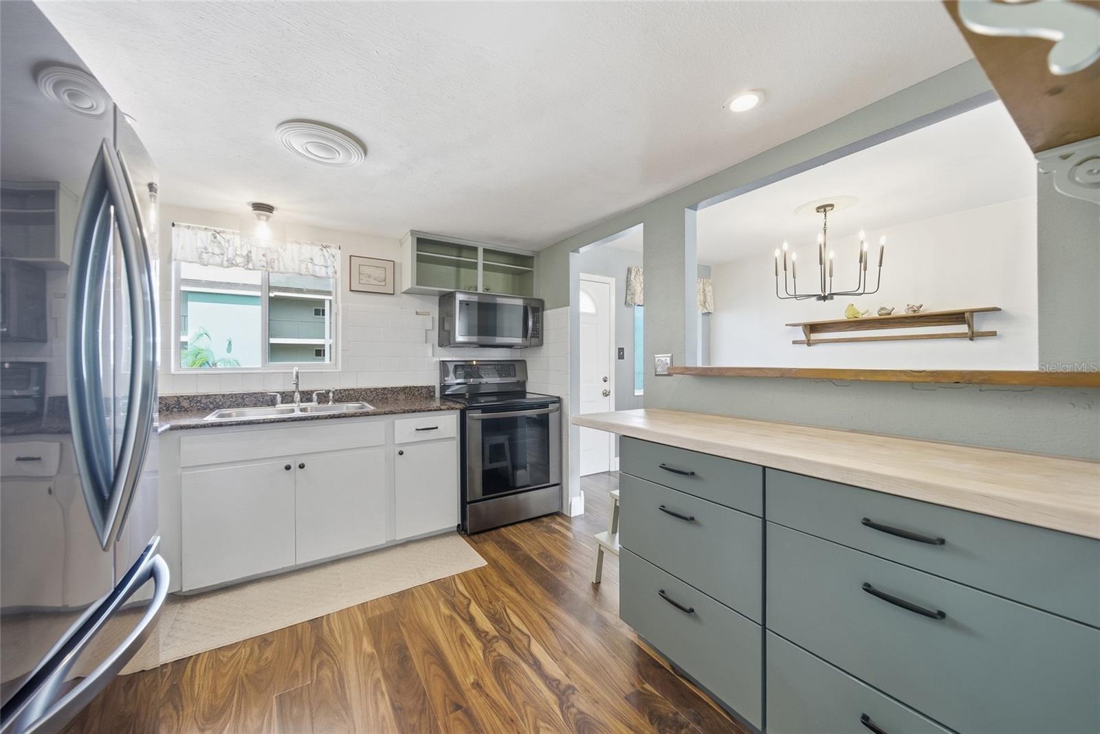 2330 CANAL DRIVE G27, BRADENTON, FL, 34207 2 2330 CANAL DRIVE G27