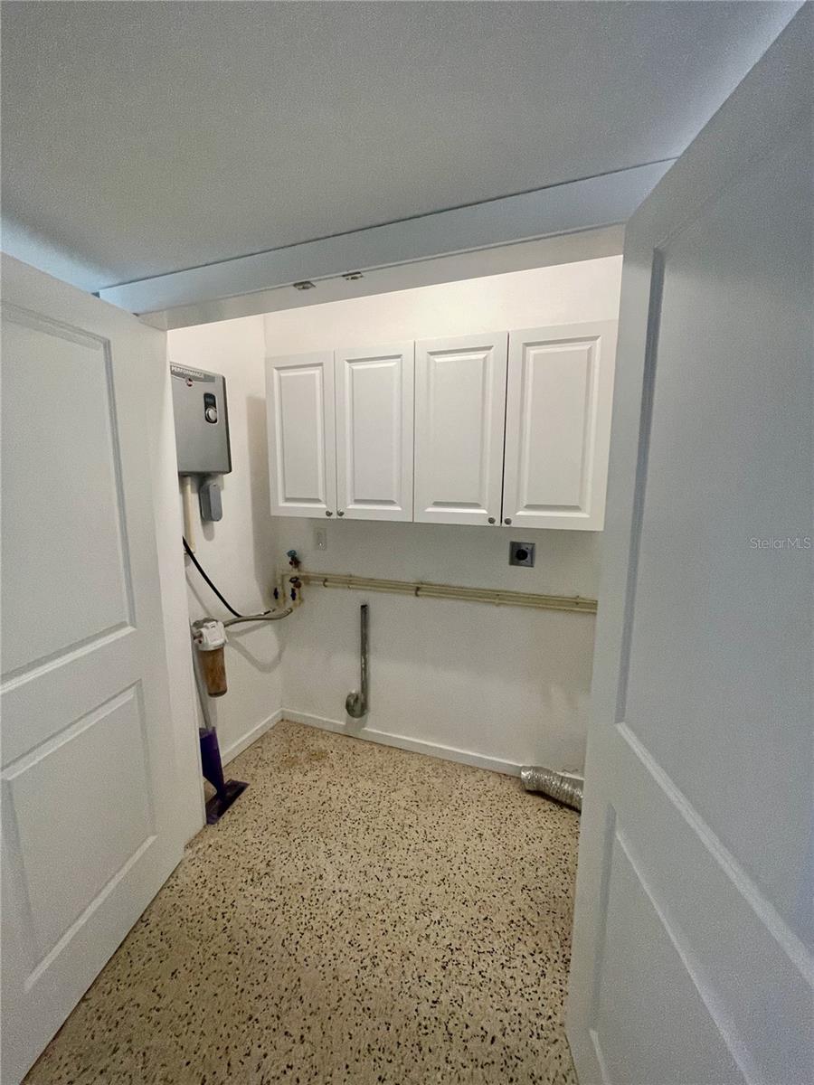 EAST LAKE PARK UNIT ONE - Residential