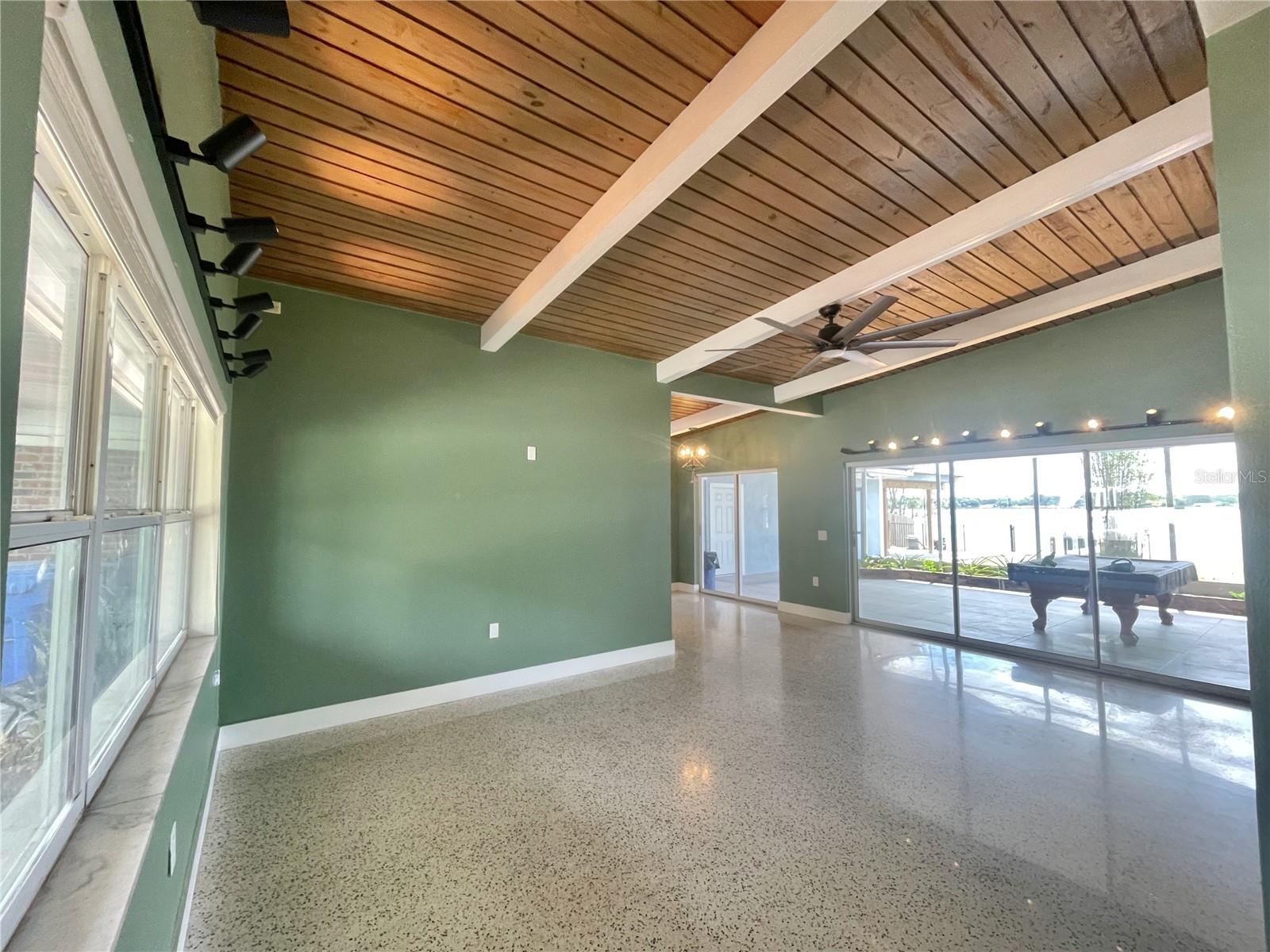 EAST LAKE PARK UNIT ONE - Residential