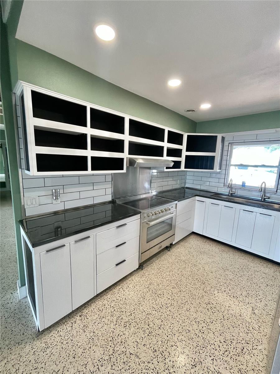 EAST LAKE PARK UNIT ONE - Residential