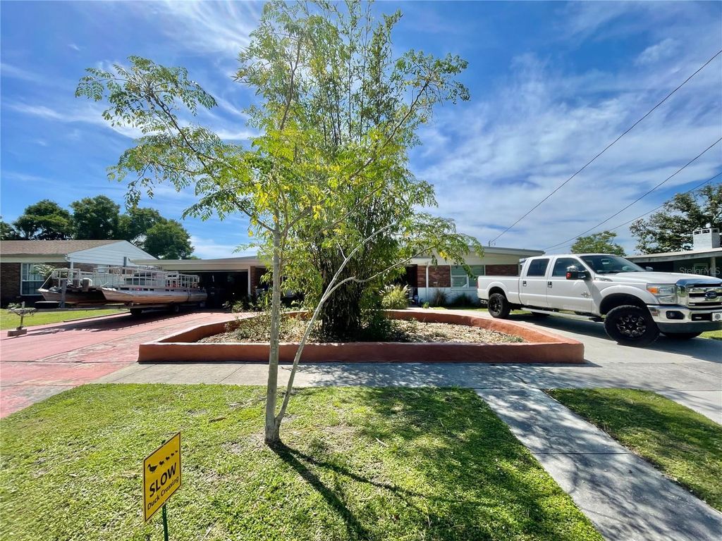 Photo of 6519 Walton Way, Tampa, FL 33610 (MLS # TB8496189)