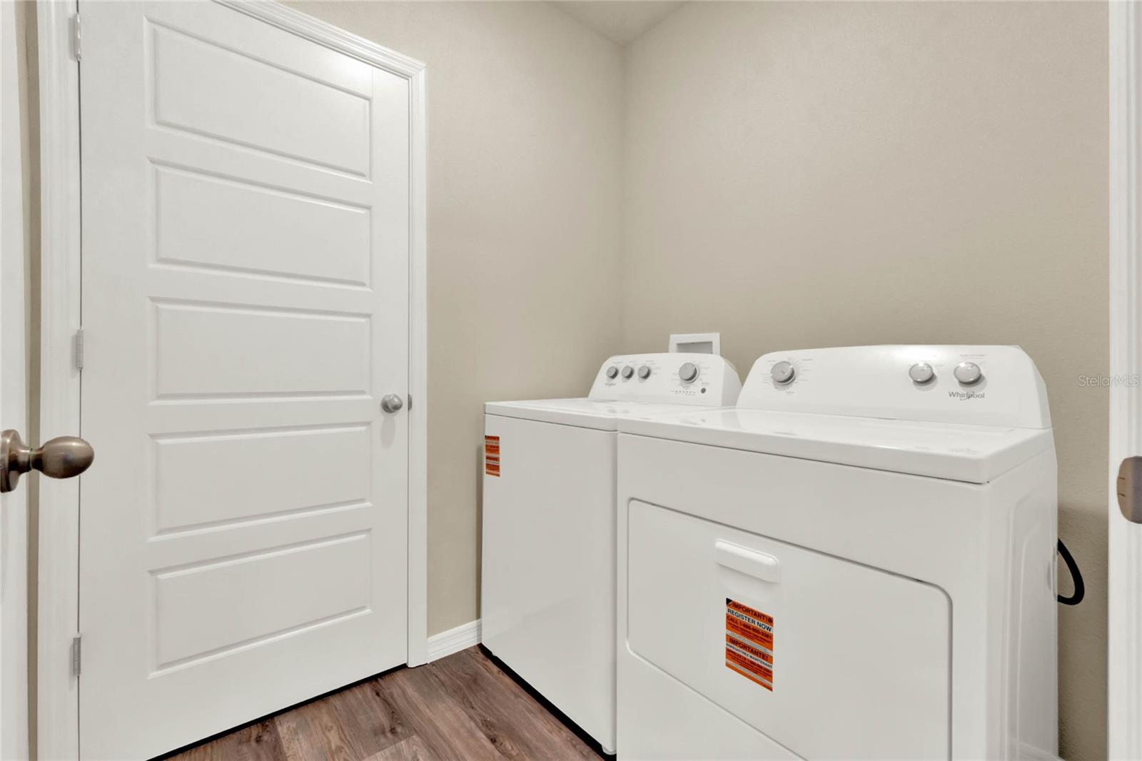 AVALON PARK TAVARES - Residential