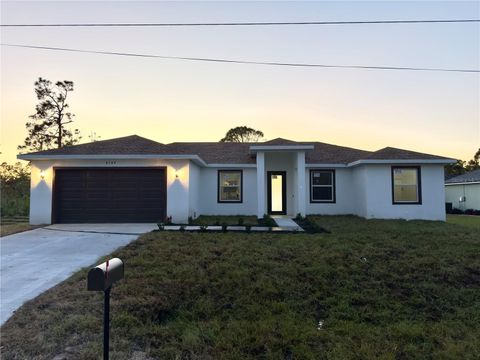 A home in PORT CHARLOTTE