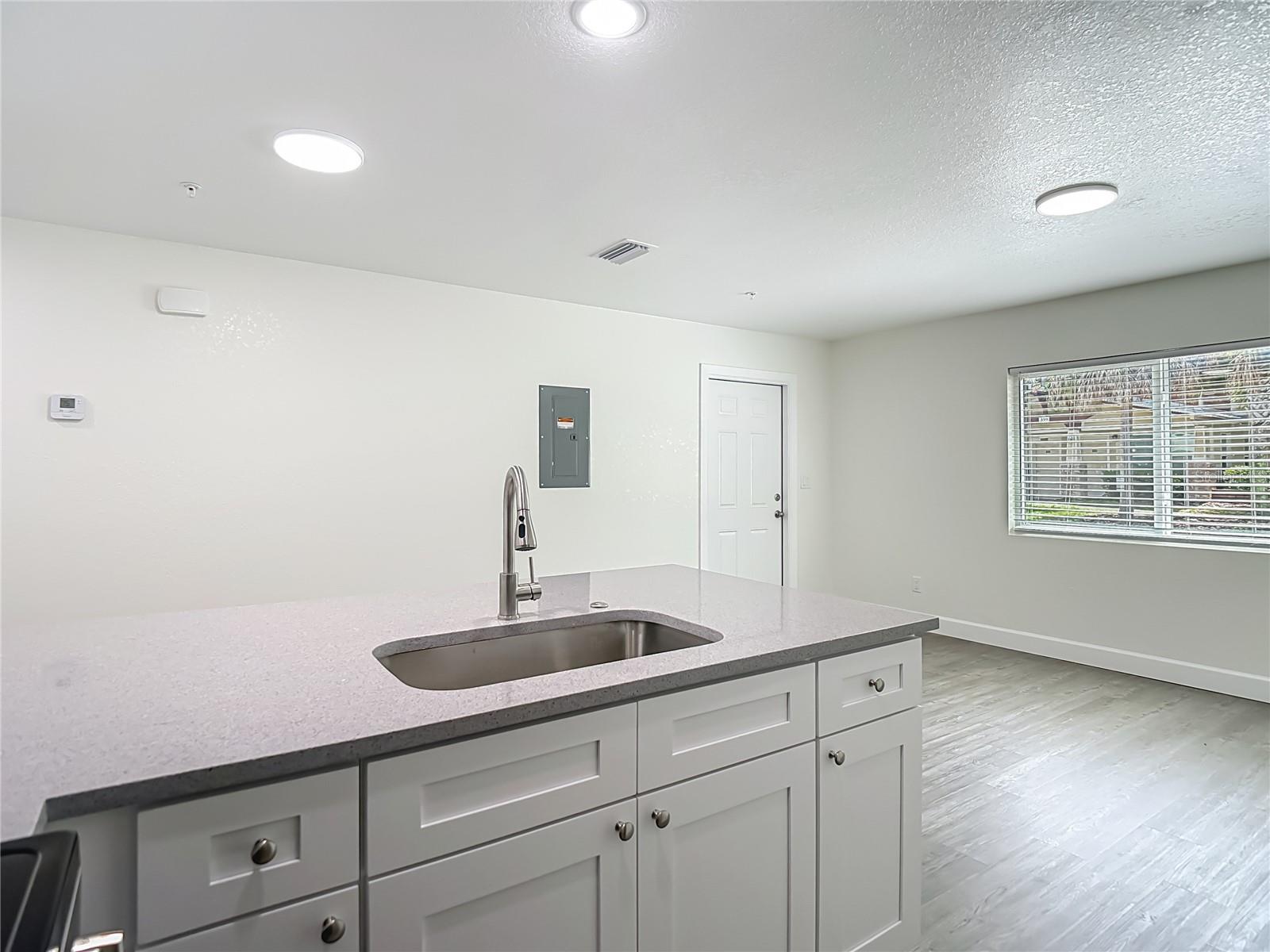 BEEKMANS VIOLA P - Residential Lease