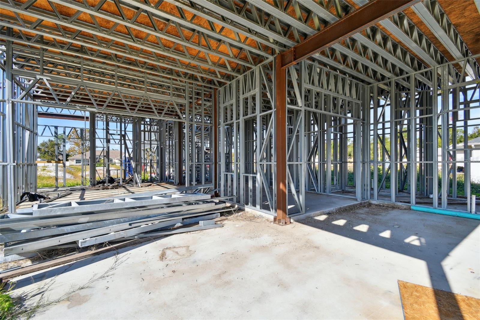 3225 PARKWOOD COURT