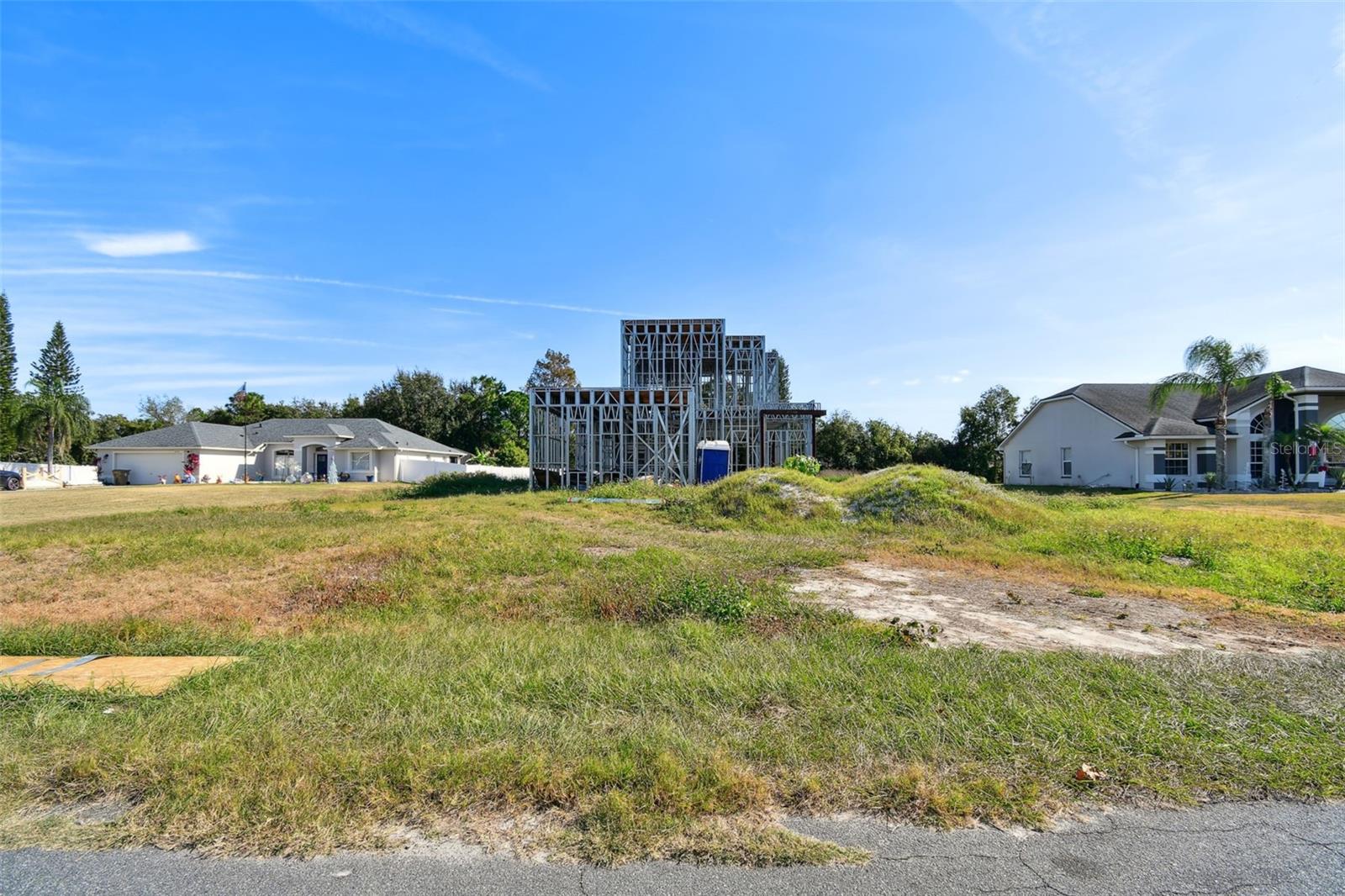 3225 PARKWOOD COURT