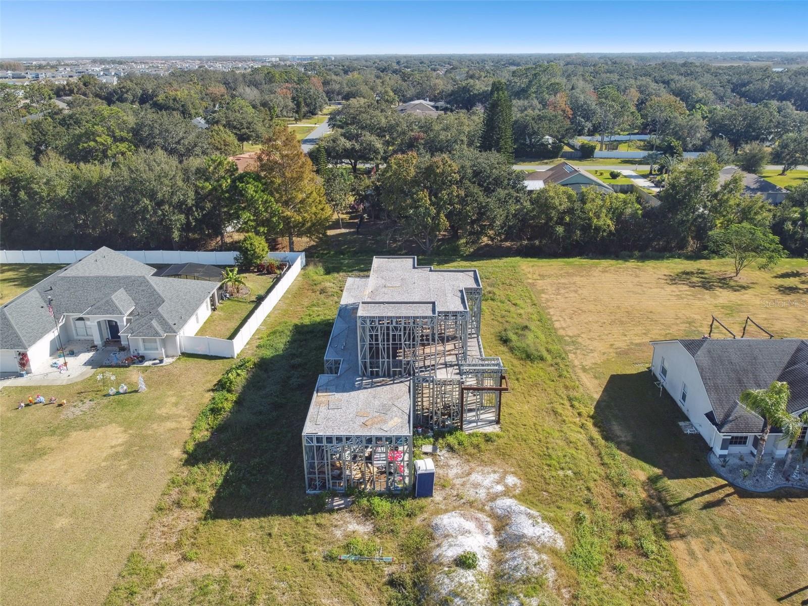 3225 PARKWOOD COURT