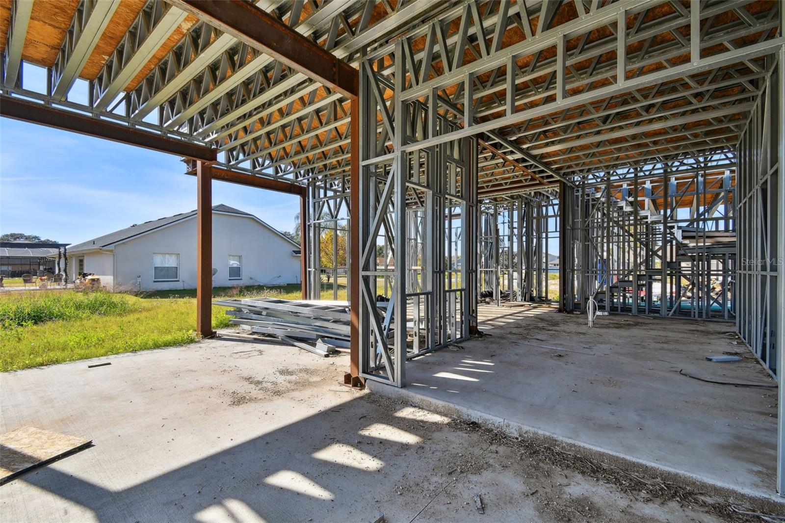 3225 PARKWOOD COURT