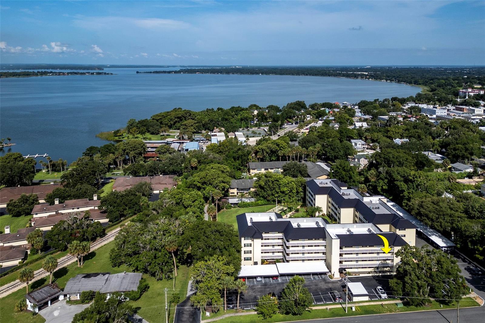 MOUNT DORA SOUTHERN OAKS CONDO - Residential Lease