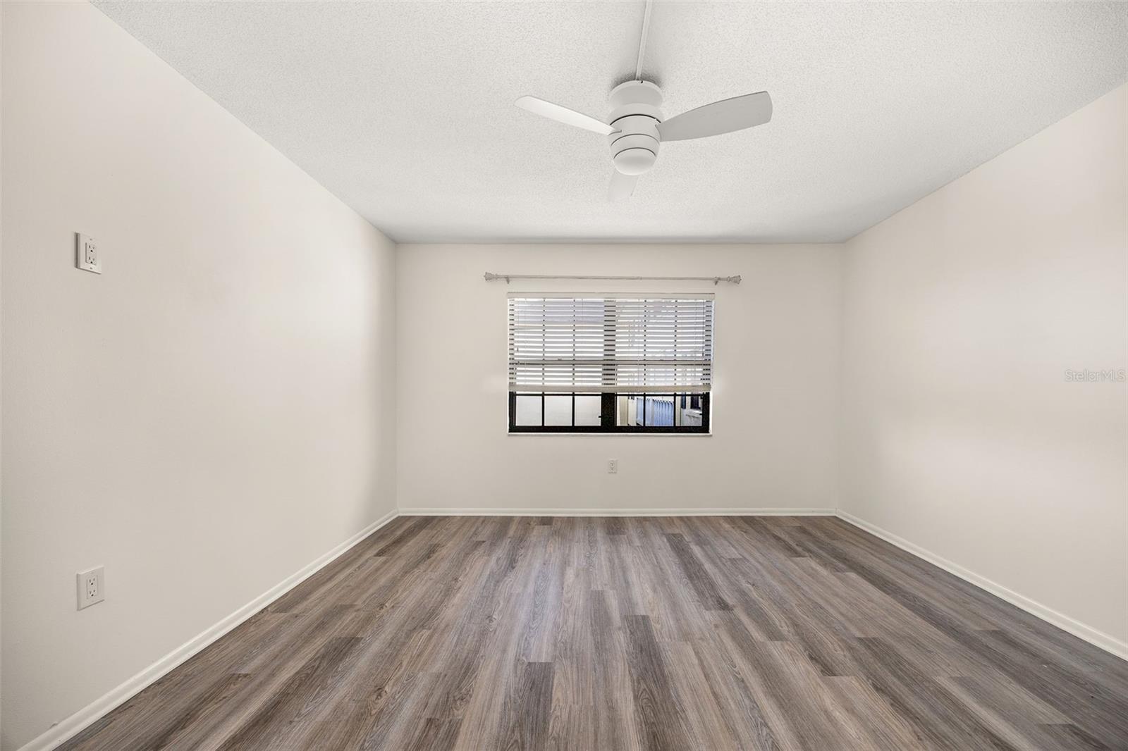 MOUNT DORA SOUTHERN OAKS CONDO - Residential Lease