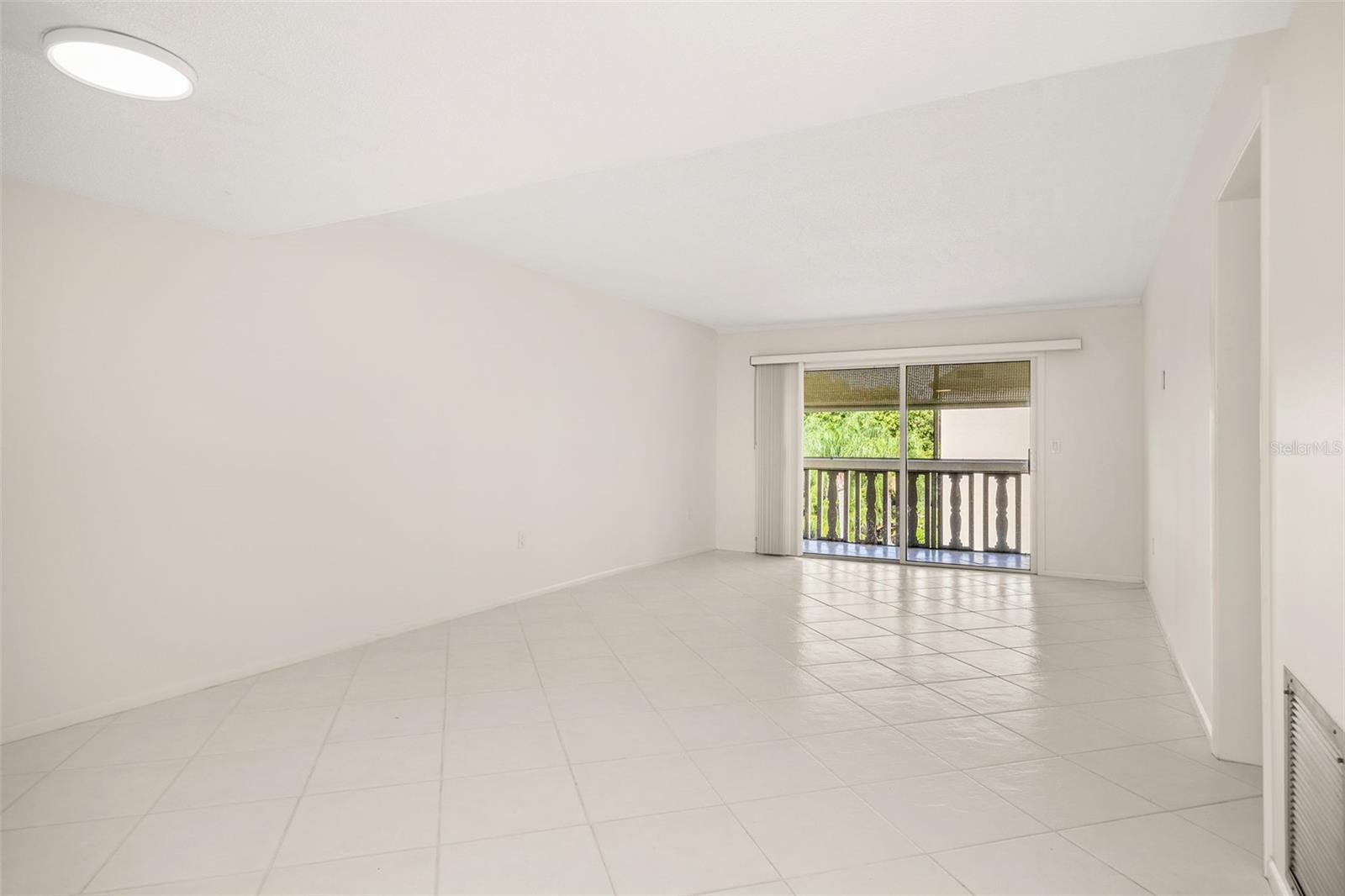 MOUNT DORA SOUTHERN OAKS CONDO - Residential Lease