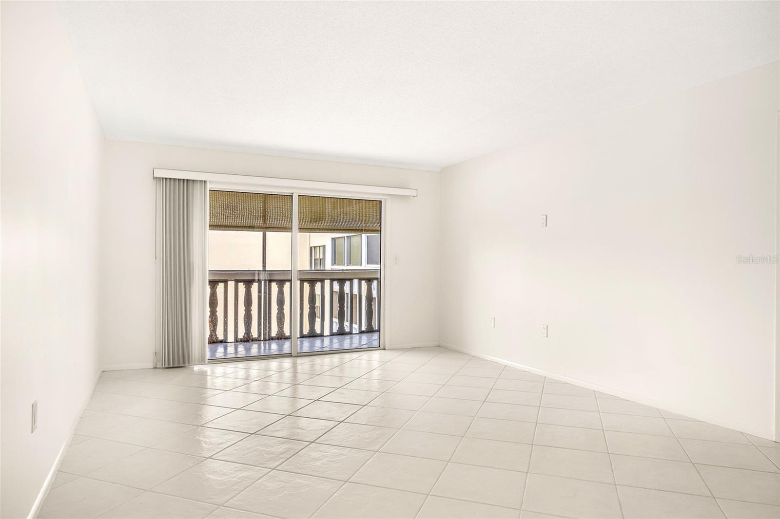 MOUNT DORA SOUTHERN OAKS CONDO - Residential Lease