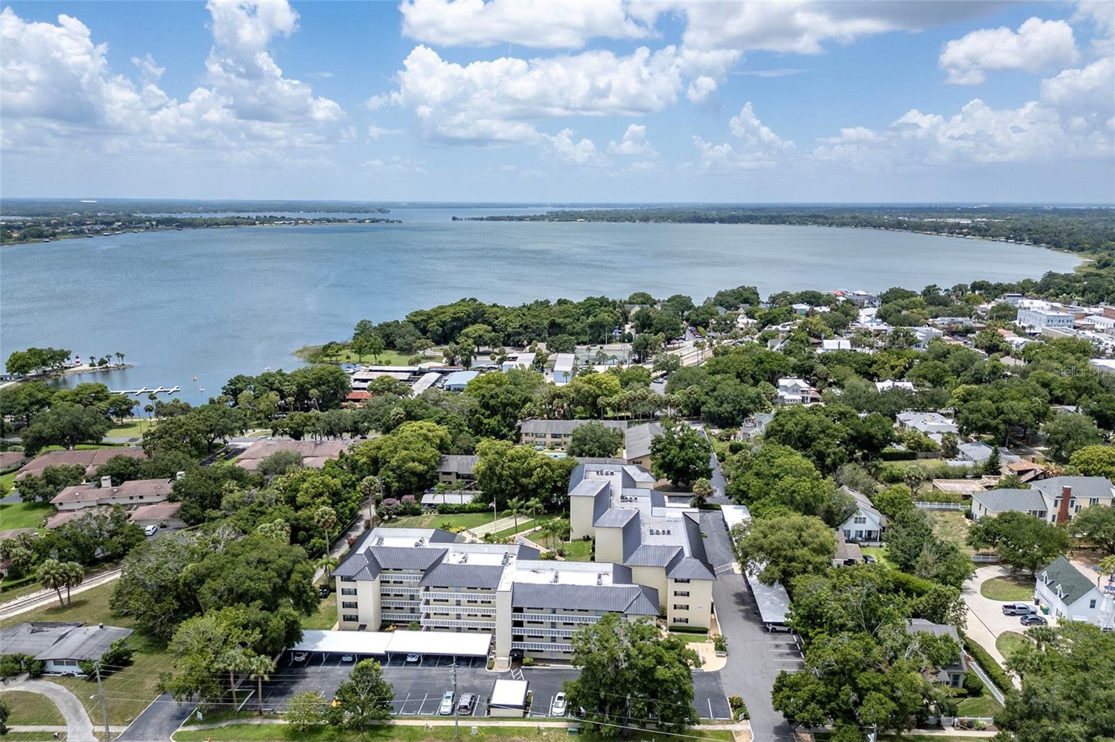 MOUNT DORA SOUTHERN OAKS CONDO - Residential Lease