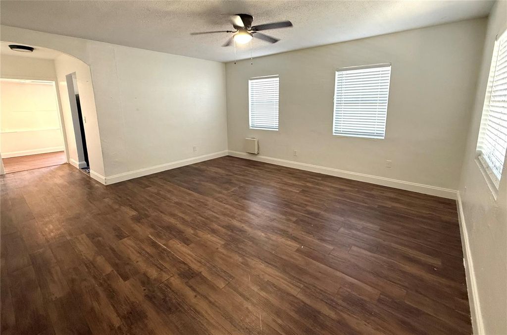 Photo of 1510 13th Street W, Bradenton, FL 34205 (MLS # A4668909)