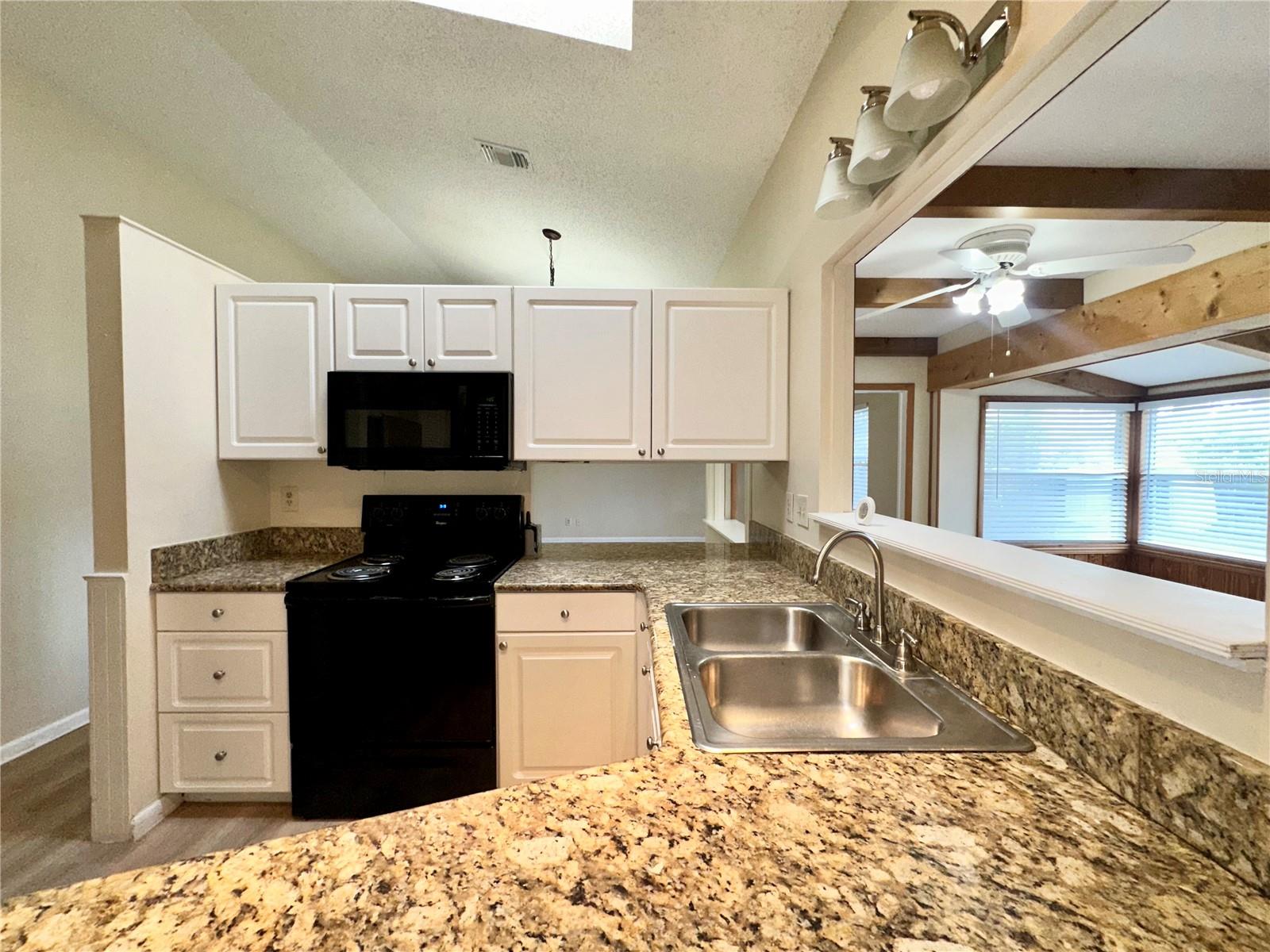 EMERALD LAKE COLONY UNIT 1 - Residential Lease