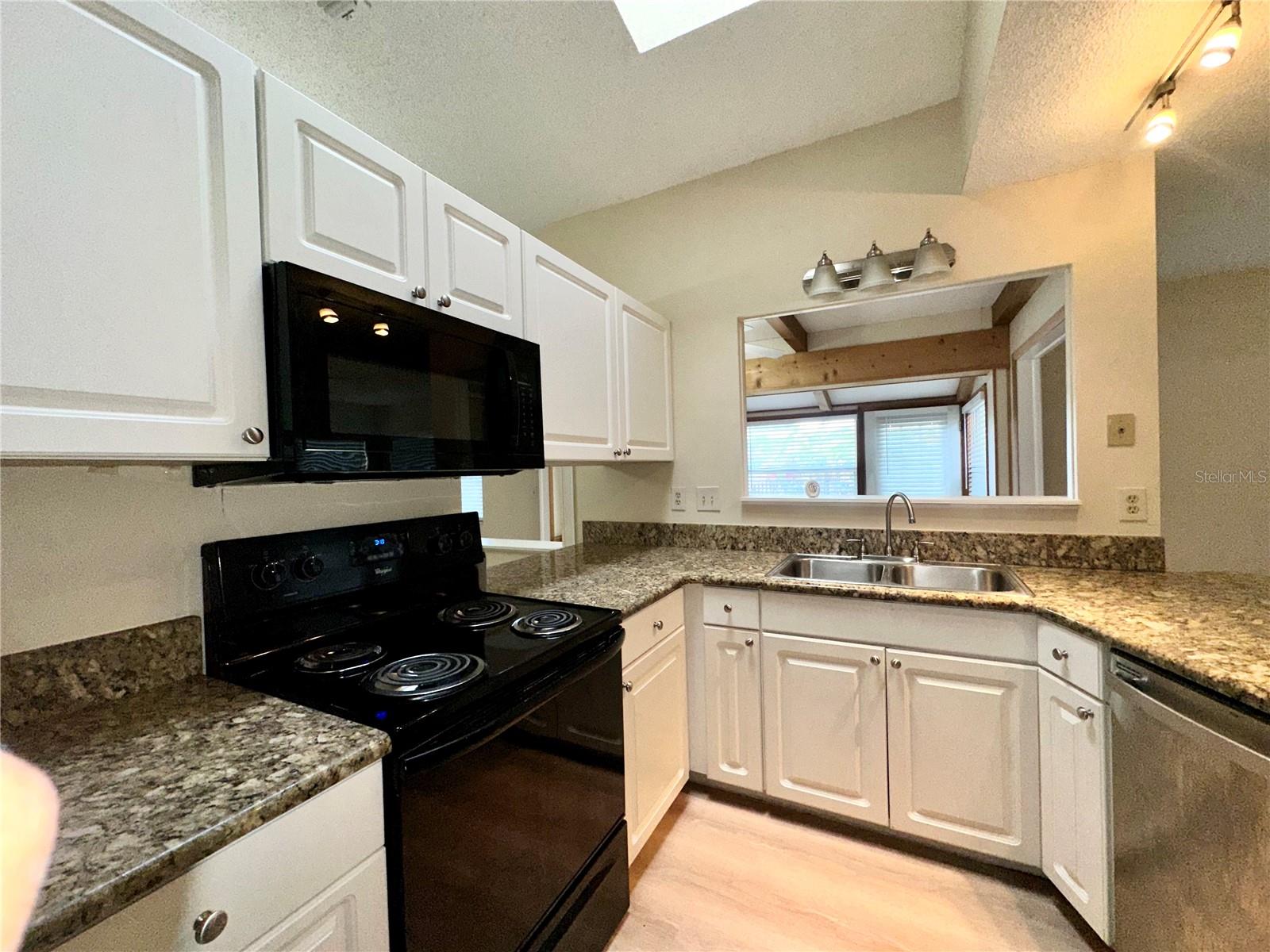 EMERALD LAKE COLONY UNIT 1 - Residential Lease